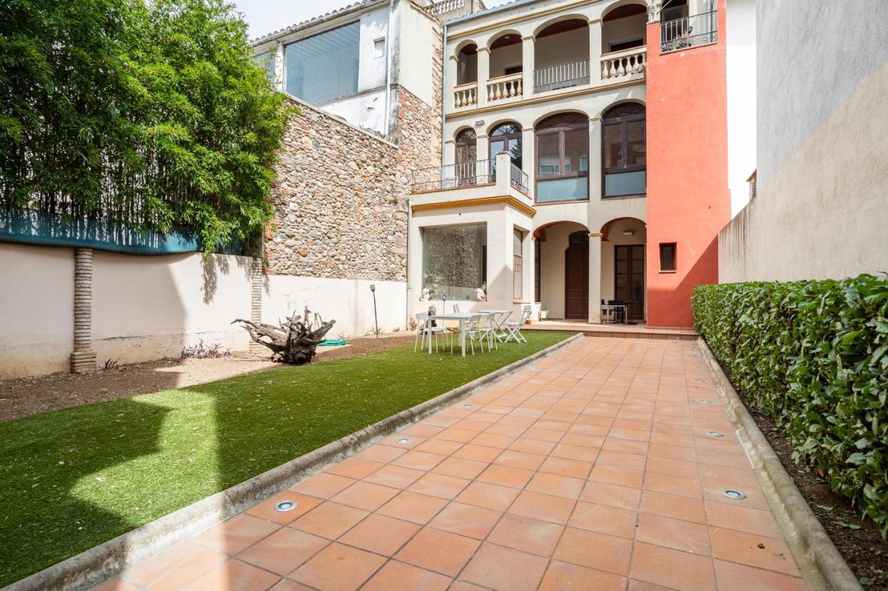 Apartamento ca n'Arago, edificio modernista del arquitecto Rafael Maso Santa Coloma De Farners Exterior foto
